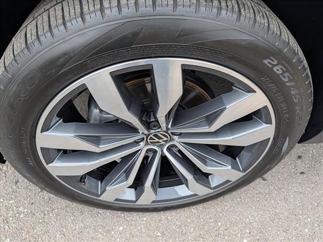 2023 Volkswagen Atlas Cross Sport 3.6L V6 SEL Premium R-Line