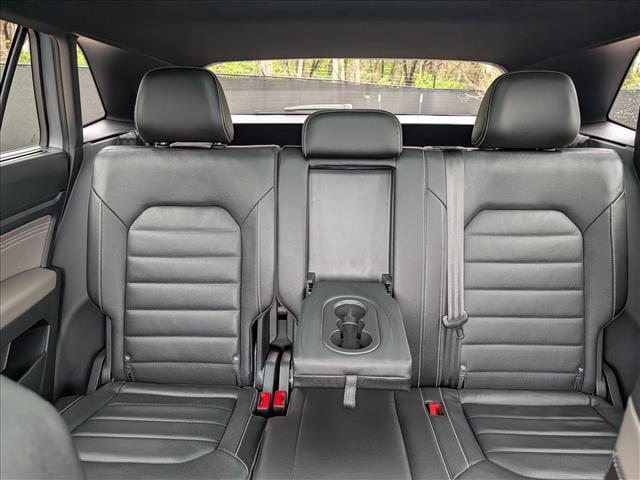 2023 Volkswagen Atlas Cross Sport 3.6L V6 SEL Premium R-Line