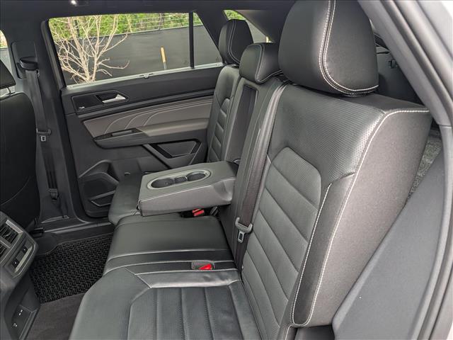 2023 Volkswagen Atlas Cross Sport 3.6L V6 SEL Premium R-Line