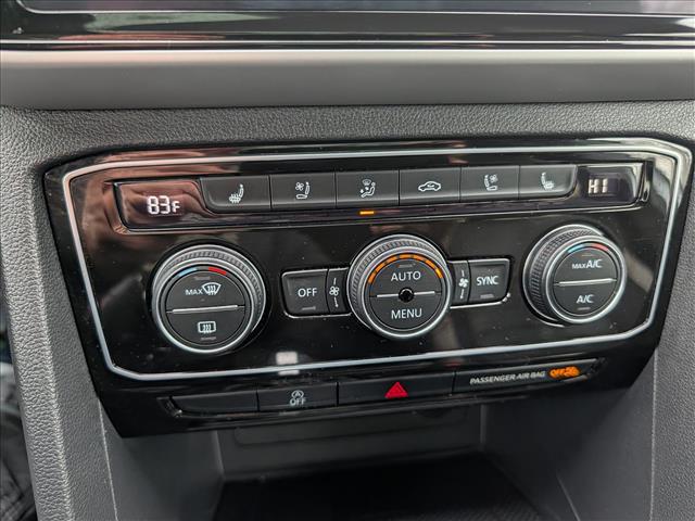 2023 Volkswagen Atlas Cross Sport 3.6L V6 SEL Premium R-Line