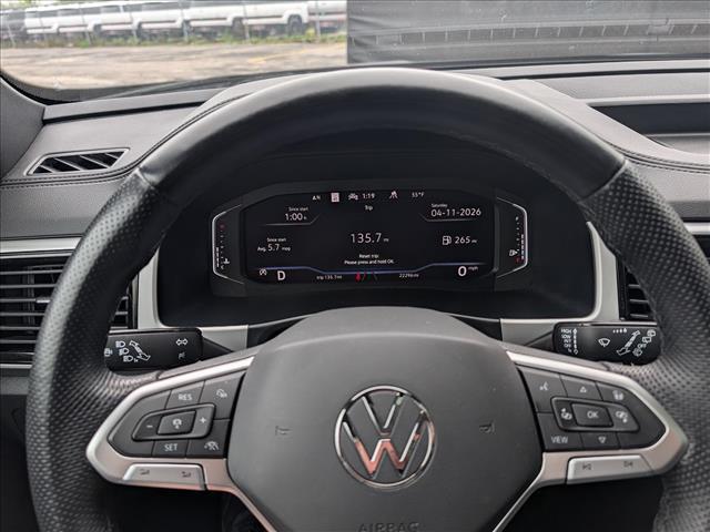 2023 Volkswagen Atlas Cross Sport 3.6L V6 SEL Premium R-Line