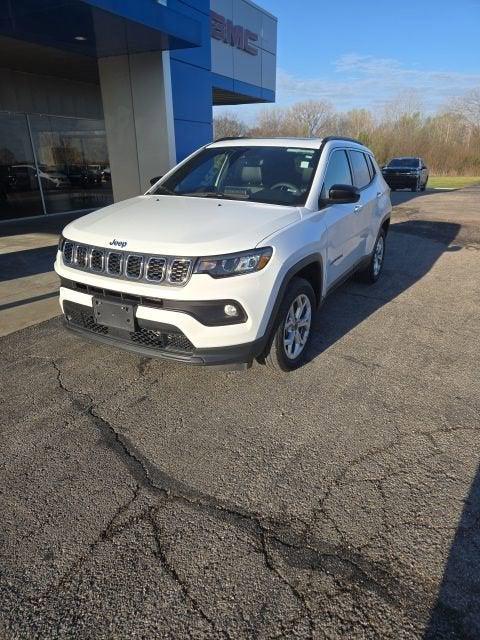 2025 Jeep Compass Latitude 4x4 for sale in Chanute, KS