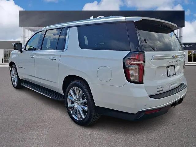 2022 Chevrolet Suburban 4WD High Country