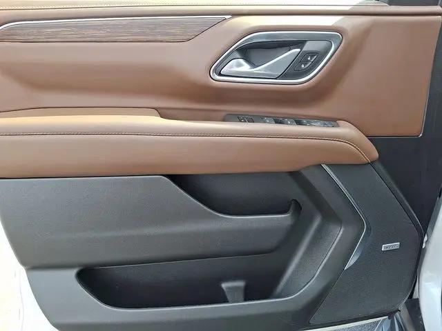 2022 Chevrolet Suburban 4WD High Country