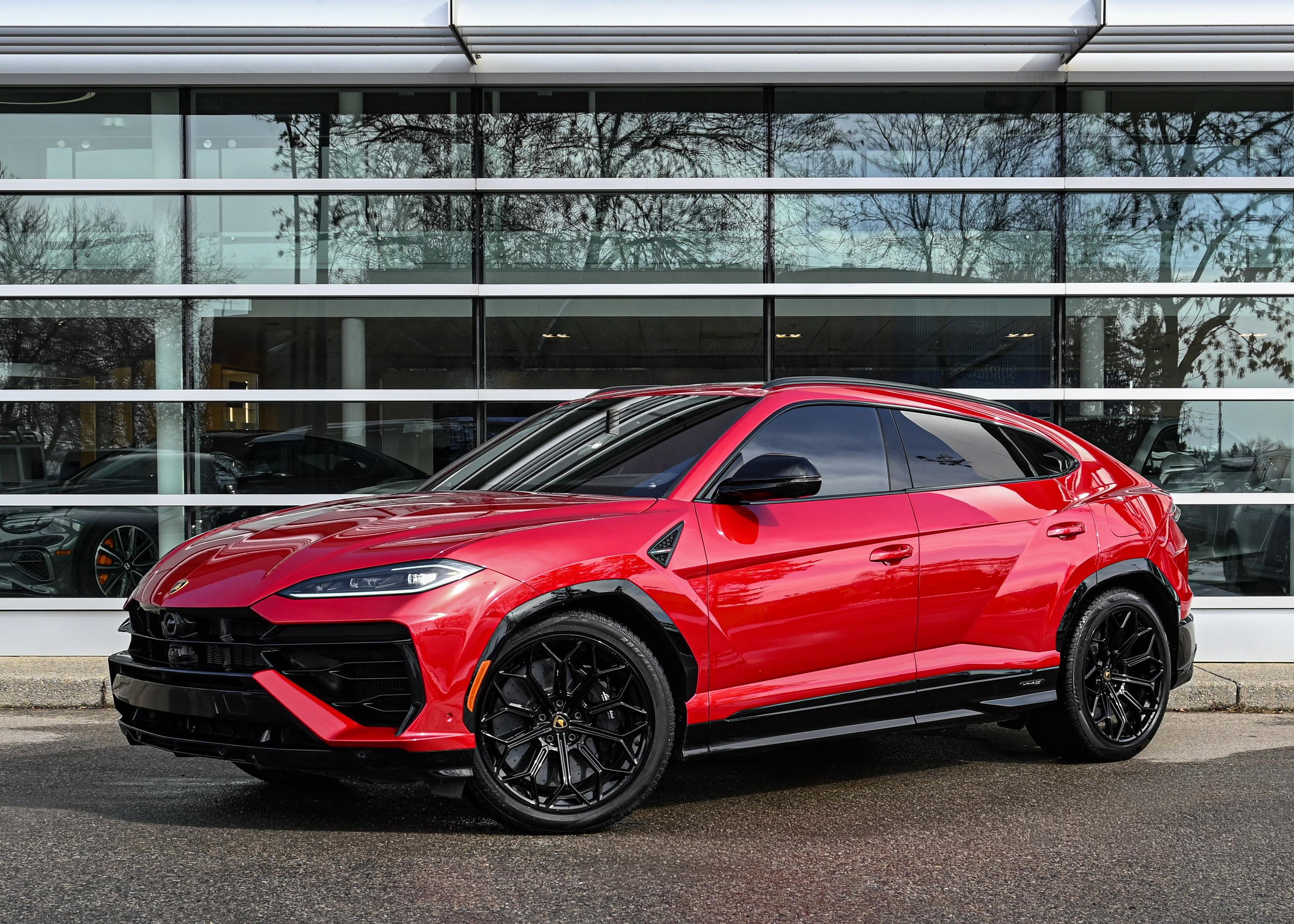 /2025 Lamborghini Urus