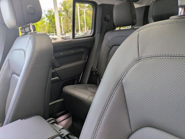 2026 Land Rover Defender P400 X-Dynamic SE