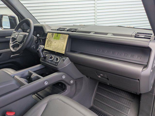 2026 Land Rover Defender P400 X-Dynamic SE