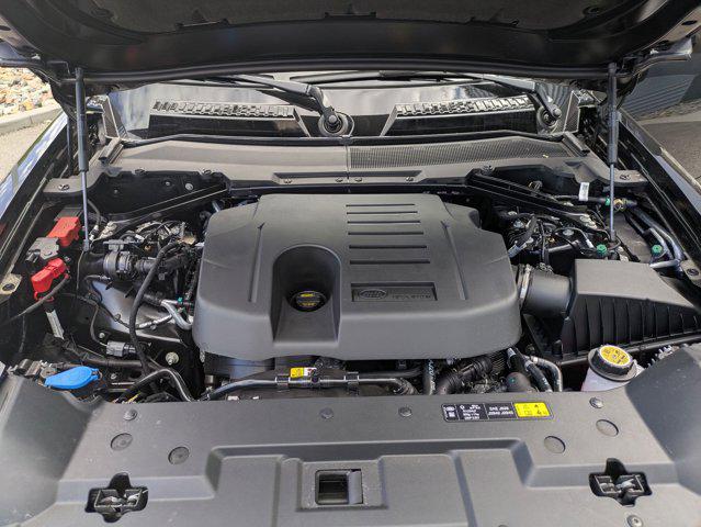 2026 Land Rover Defender P400 X-Dynamic SE