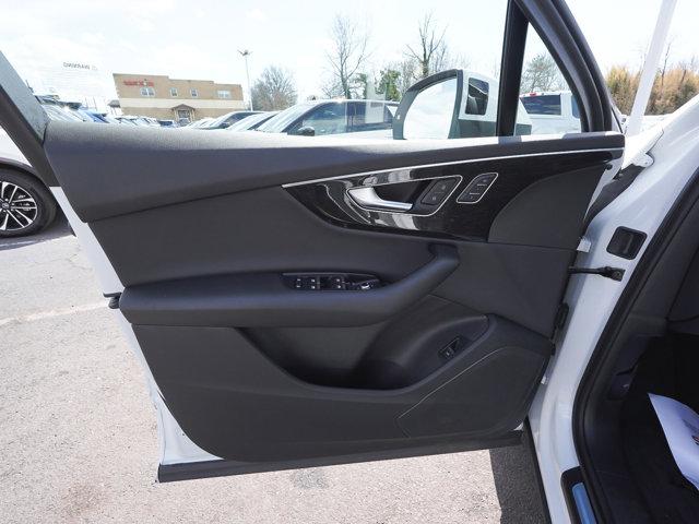 2023 Audi Q7 Premium 45 TFSI quattro Tiptronic