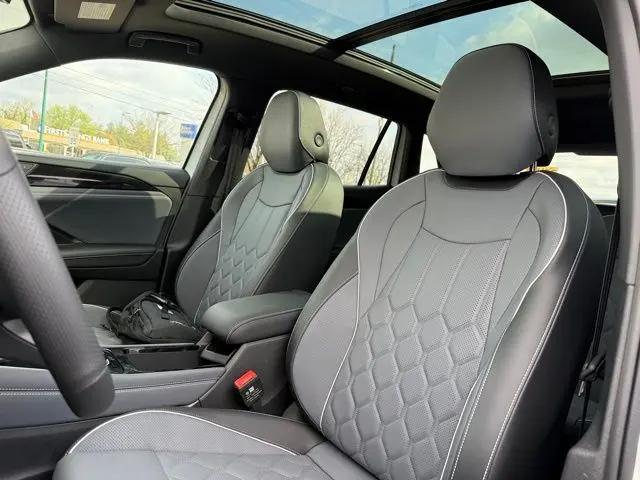 2026 Volkswagen Tiguan SEL R-Line Turbo