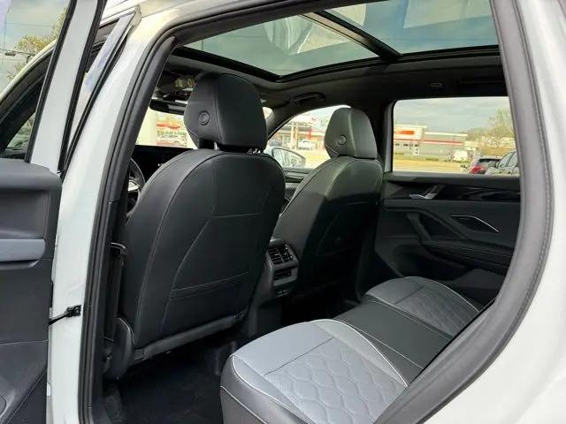 2026 Volkswagen Tiguan SEL R-Line Turbo