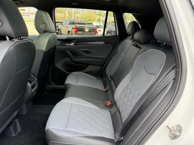 2026 Volkswagen Tiguan SEL R-Line Turbo