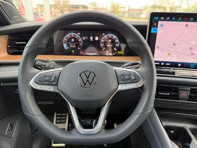 2026 Volkswagen Tiguan SEL R-Line Turbo