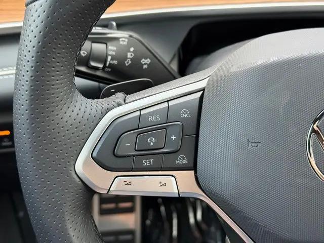 2026 Volkswagen Tiguan SEL R-Line Turbo