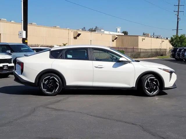 2026 Kia K4 EX