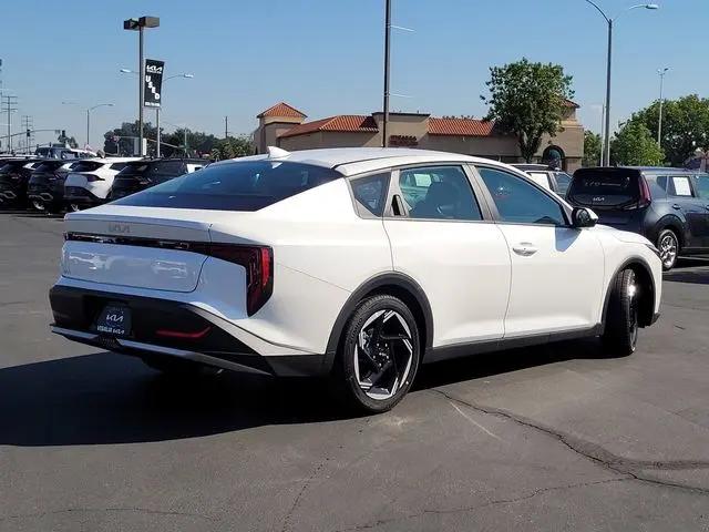 2026 Kia K4 EX