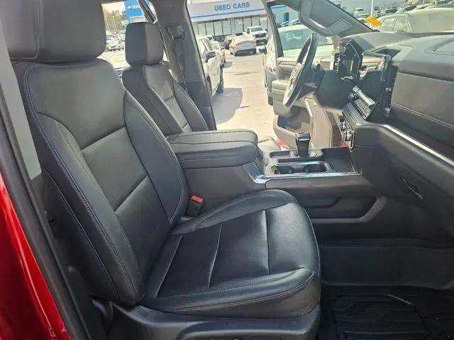 2024 GMC Sierra 1500 4WD Crew Cab Short Box SLT