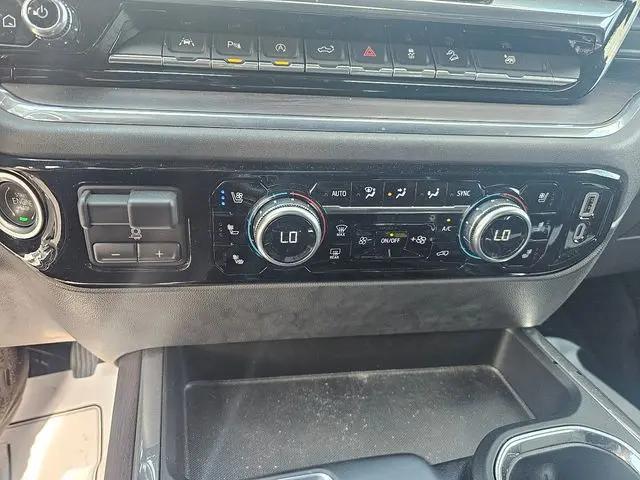 2024 GMC Sierra 1500 4WD Crew Cab Short Box SLT