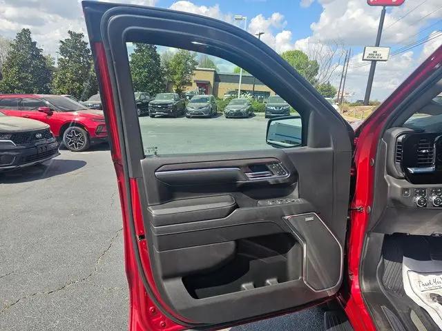 2024 GMC Sierra 1500 4WD Crew Cab Short Box SLT