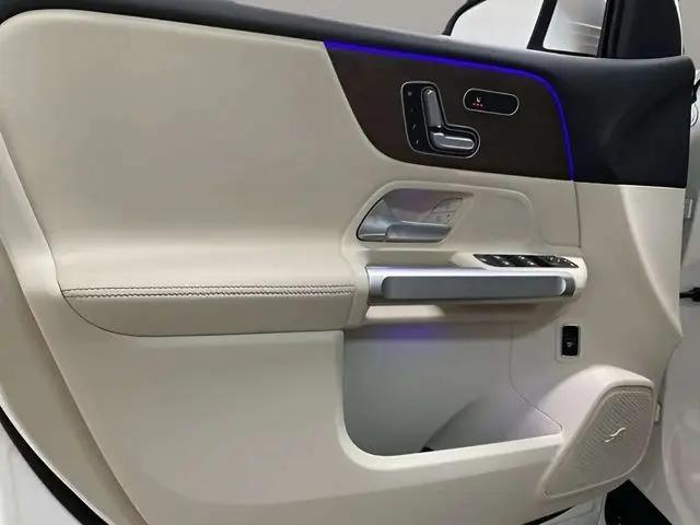 2023 Mercedes-Benz EQB 300 4MATIC