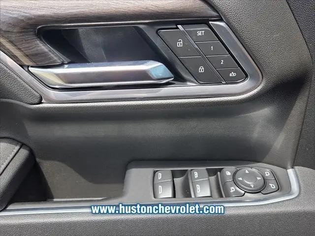 2026 Chevrolet Silverado 1500 4WD Crew Cab Short Bed LTZ