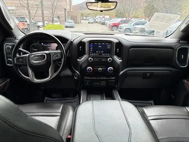 2023 GMC Sierra 2500HD 4WD Crew Cab Standard Bed Denali