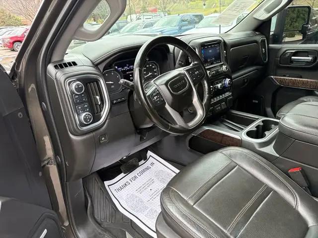 2023 GMC Sierra 2500HD 4WD Crew Cab Standard Bed Denali