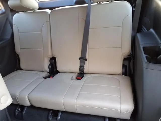2023 Chevrolet Traverse FWD LT Leather