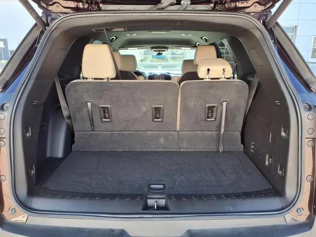 2023 Chevrolet Traverse FWD LT Leather
