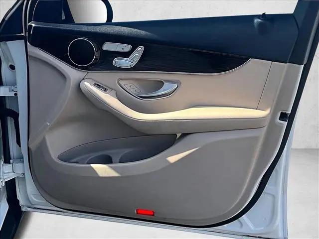2022 Mercedes-Benz GLC SUV