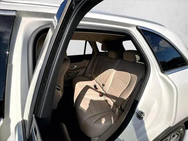 2022 Mercedes-Benz GLC SUV