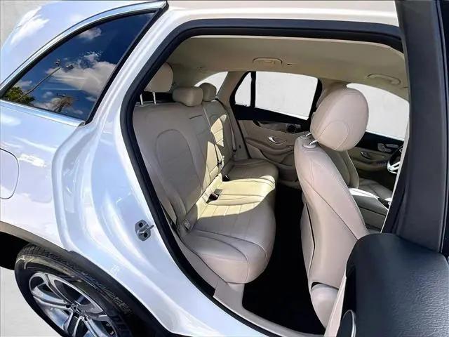 2022 Mercedes-Benz GLC SUV