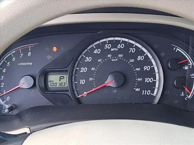 2013 Toyota Sienna LE V6 8 Passenger