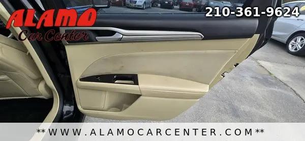 2016 Ford Fusion SE