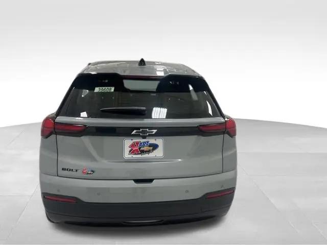 2027 Chevrolet Bolt LT FWD