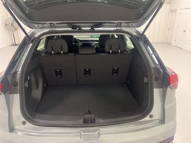 2027 Chevrolet Bolt LT FWD