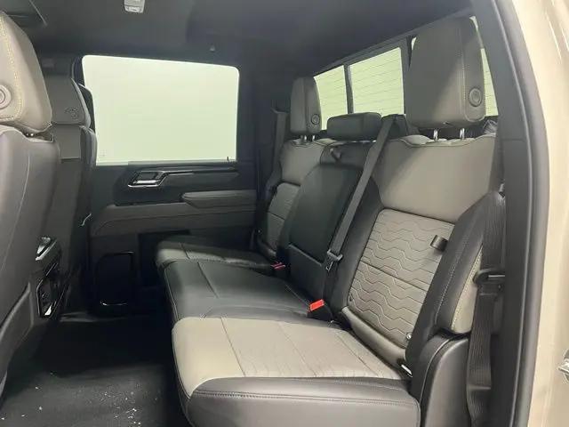 2026 Chevrolet Silverado 2500HD Crew Cab, Standard Bed, XR2, 4WD