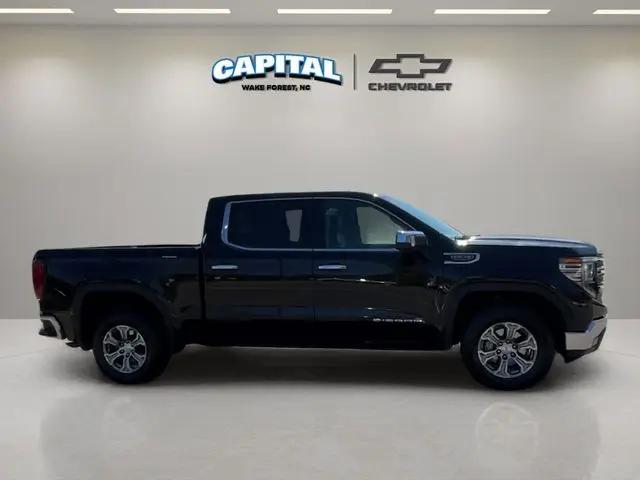 2025 GMC Sierra 1500 2WD Crew Cab Short Box SLT