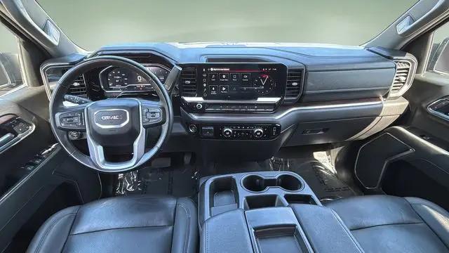 2025 GMC Sierra 1500 2WD Crew Cab Short Box SLT