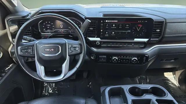 2025 GMC Sierra 1500 2WD Crew Cab Short Box SLT