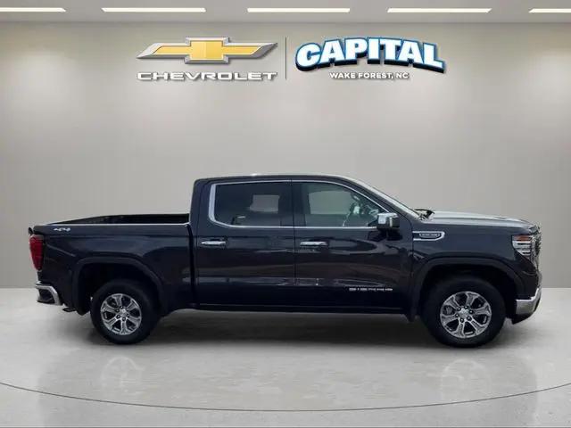 2025 GMC Sierra 1500 4WD Crew Cab Short Box SLT
