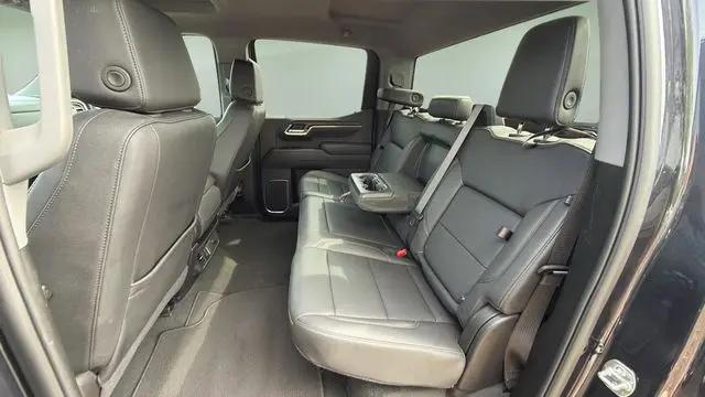 2025 GMC Sierra 1500 4WD Crew Cab Short Box SLT