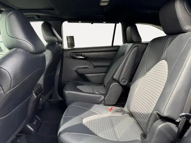 2025 Toyota Highlander XSE