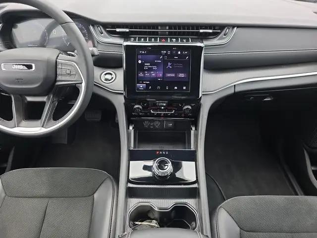 2025 Jeep Grand Cherokee L Altitude X 4x4
