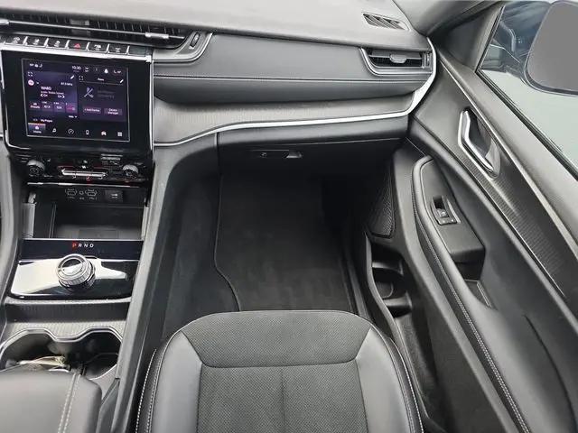 2025 Jeep Grand Cherokee L Altitude X 4x4
