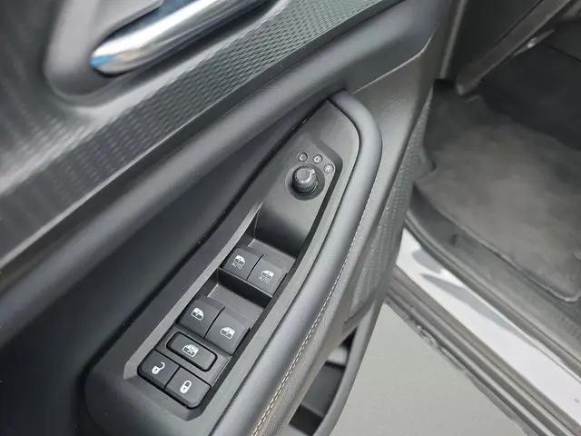 2025 Jeep Grand Cherokee L Altitude X 4x4