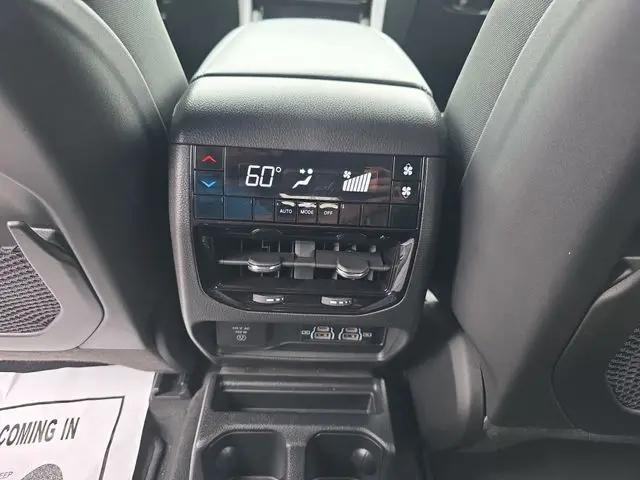 2025 Jeep Grand Cherokee L Altitude X 4x4