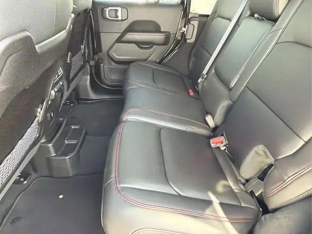 2025 Jeep Wrangler 4-Door Rubicon 4x4