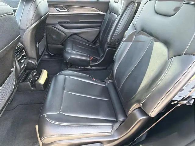 2025 Jeep Grand Cherokee L Limited 4x4