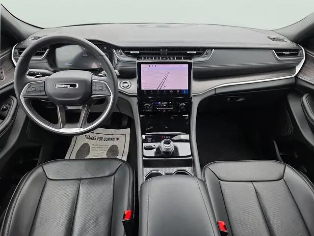 2025 Jeep Grand Cherokee L Limited 4x4